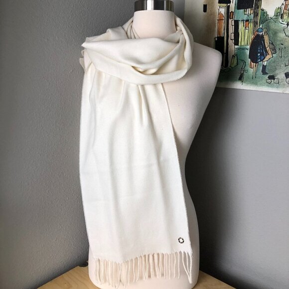 Calvin Klein Logo Woven Scarf - Picture 2 of 5